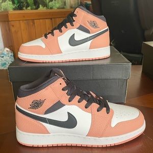 Air Jordan 1 Mid Grade School
